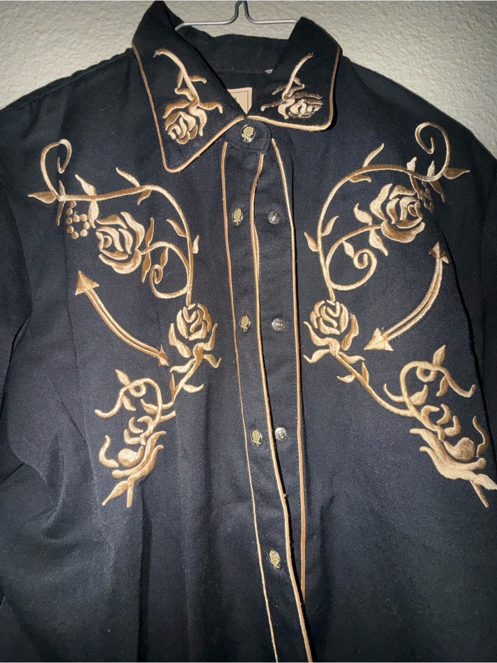 Scully Black Western Embroidered Shirt Jacket with Gold Stitching - Picture 4 of 8
